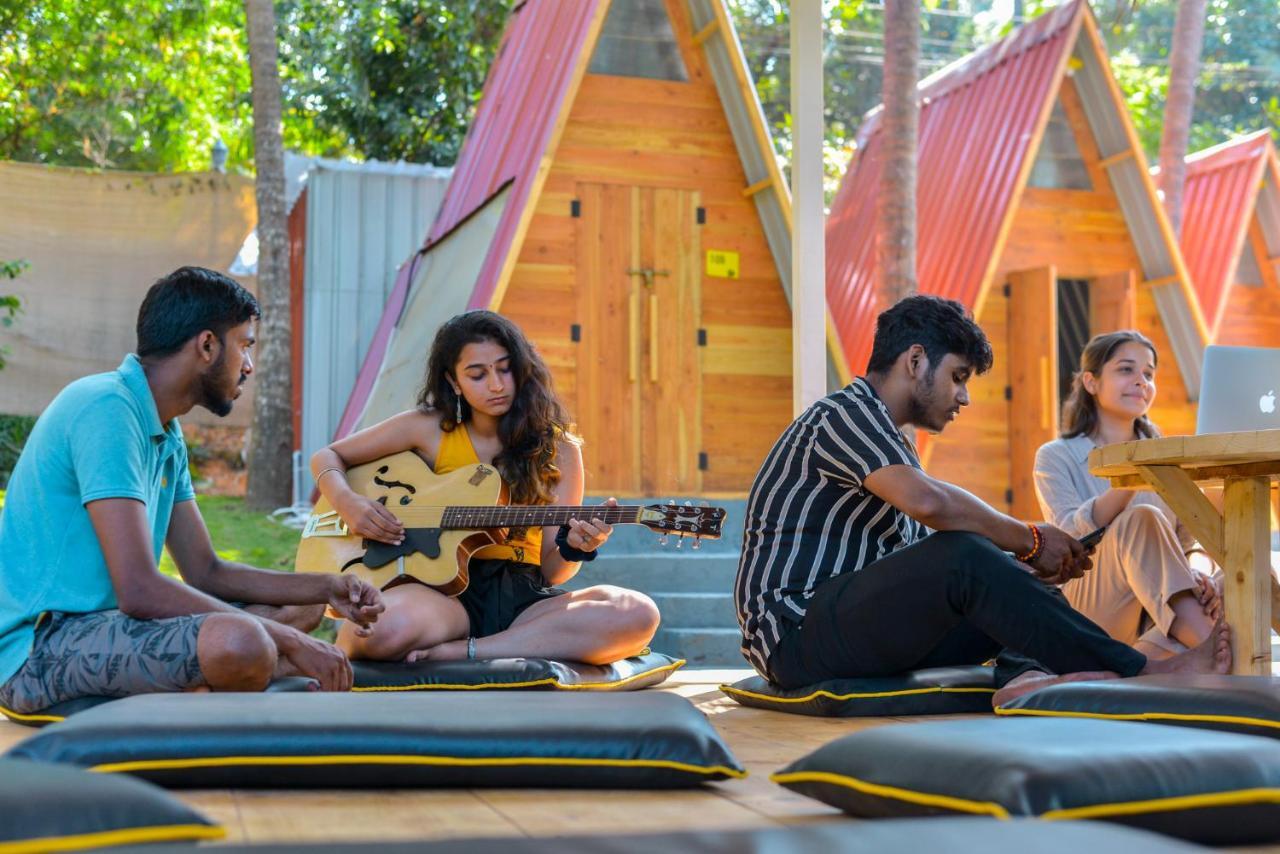 The Hosteller Goa, Anjuna Exterior photo
